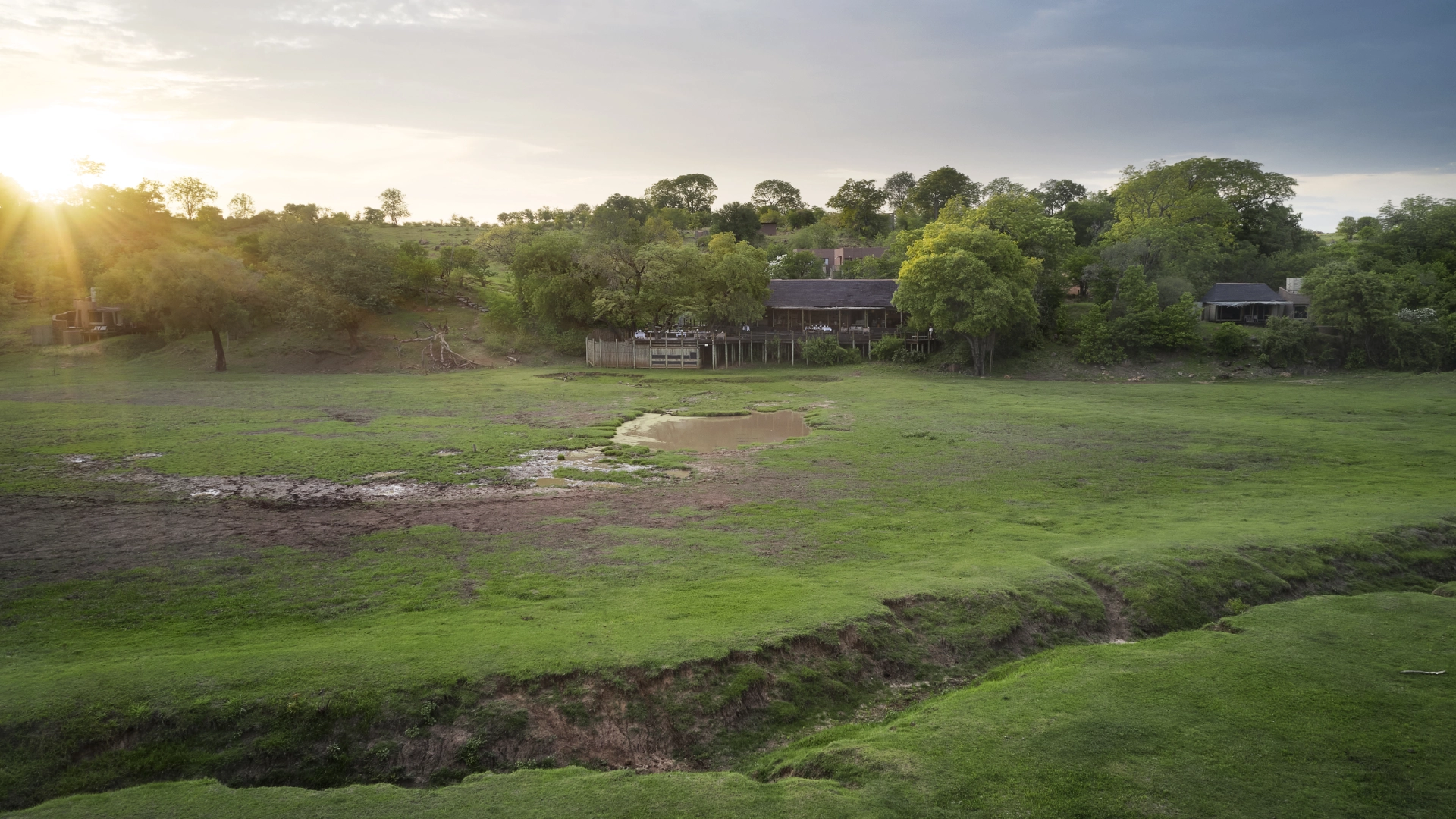 Zllc puku ridge exterior front water hole